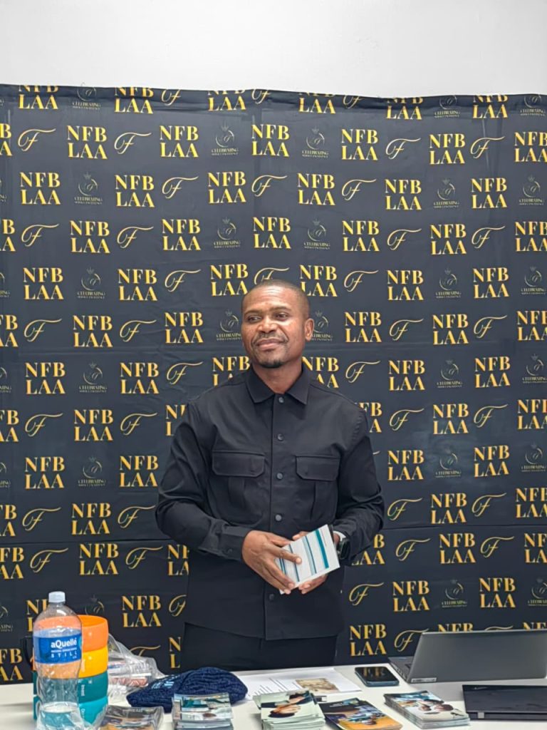 Imali enkulu iqhamuka kwencane