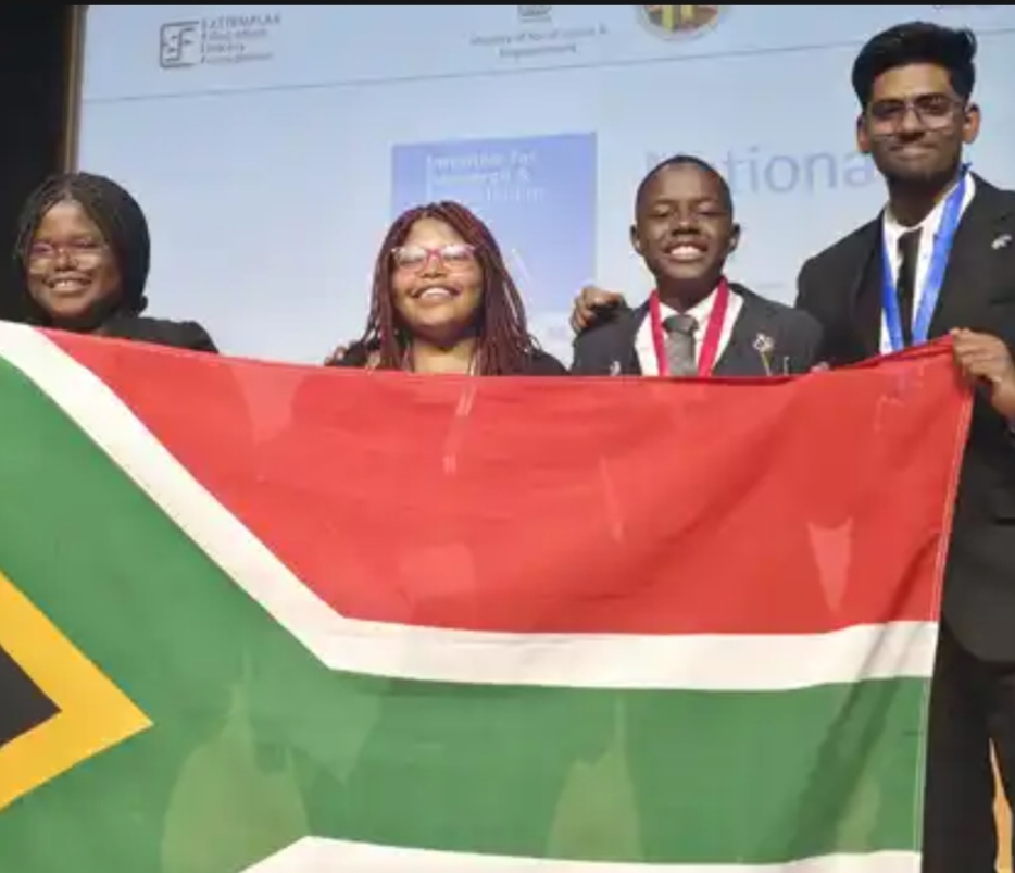 SA young scientists awarded medals at IRIS Global Symposium in India