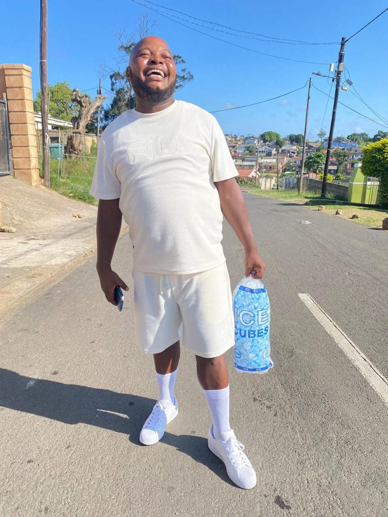 Waze wayizala ingane uMakhoba Wethu