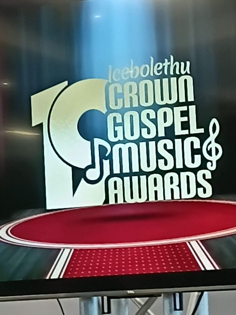 Icebolethu selingabaxhasi bama Crown Gospel Awards
